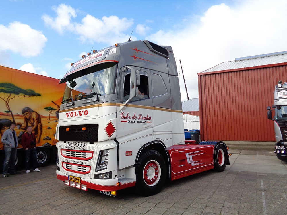予約 17年6 8月以降発売予定kraker L De Volvo Fh04 Globetrotter Xl ft Iso Tankcontainer トラック トラクタヘッド Teknoテクノ 建設機械模型 工事車両 1 50 ミニチュア Mpgbooks Com