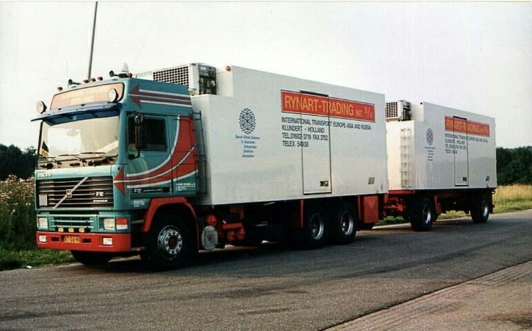 2023年3月以降発売予定Rynart Volvo F12 Globetrotter motorwagen met aanhangerトラック 建設機械模型 工事車両 Tekno 1 50 ミニチュア