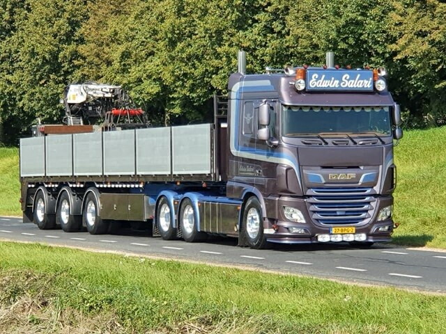 予約 4月以降発売予定salari Edwin Daf Xf Euro 6 Space Cab 6x2 Sleepas Met 3 Assige Stenenoplegger トラック Tekno 建設機械模型 工事車両 1 50 ミニカー Agoranotizia It