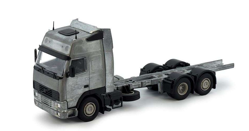 Baus?tze Volvo FH01 Globetrotter XL 6x2 83172 /Tekno 1/50 建設機械模型|ラストホビー