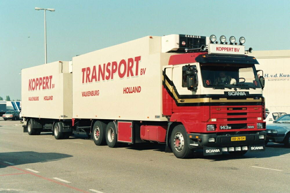 Koppertscania Motorwagen Met Assige