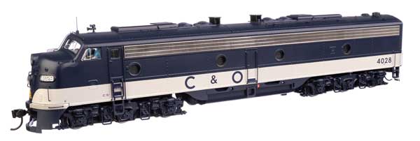 EMD E8A with LokSound 5 サウンド＆DCC チェサピーク＆オハイオ #4028/Walthers HOゲージ    鉄道模型 外国
