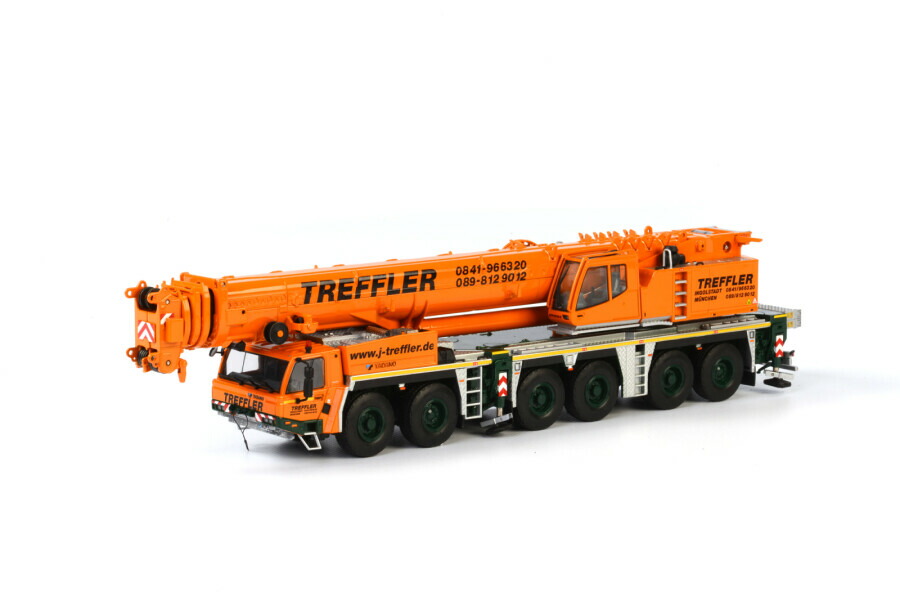 Tadanoタダノ FAUN ATF 400 Treffler / WSI 1/50 建設機械 模型