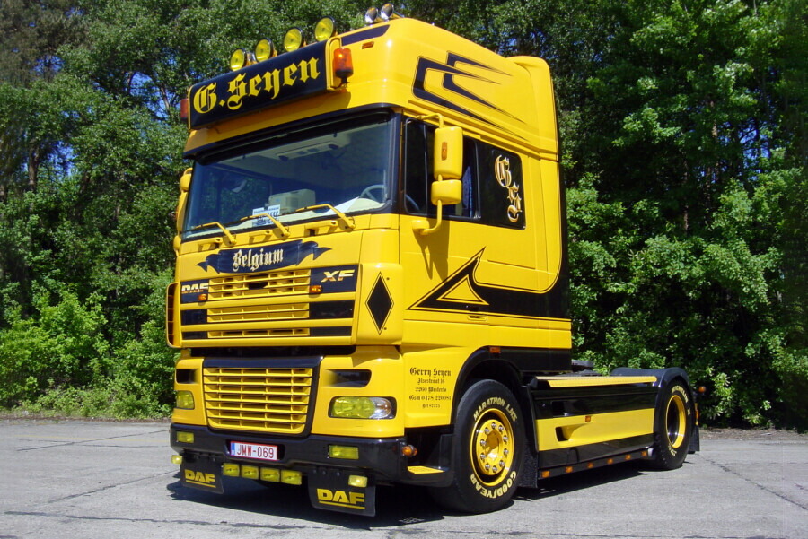 【取っておく】2026年発売予定を組む DAF XF95 SUPER SPACE CAB 4X2 G. Seyen / WSI 1/50 築き上げる機械類 ひな型