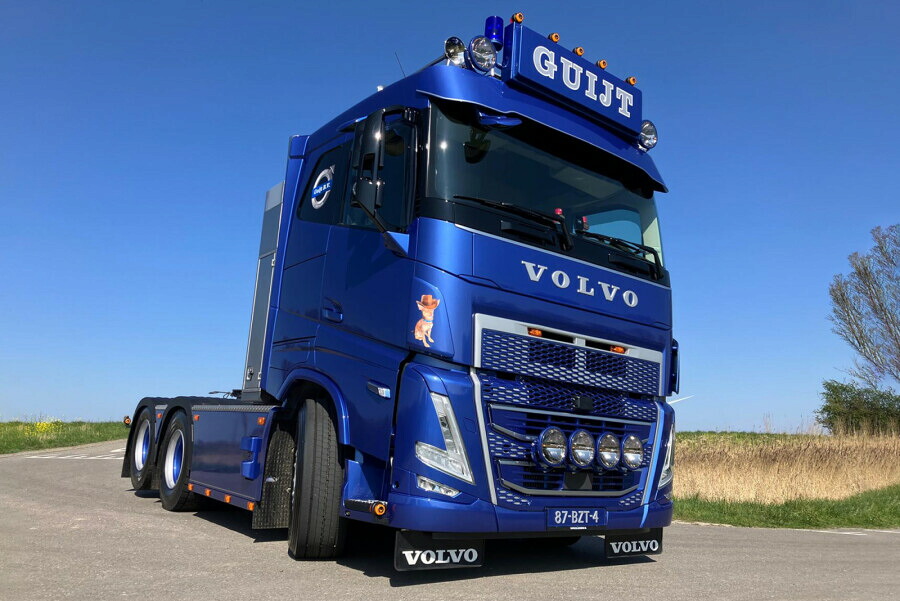 【取っておく】2026年発売予定を組む Volvoボルボ FH5 MY2024 SLEEPER CAB 6X4 Guijt BV / WSI 1/50 作り上げる機械類 ひな形