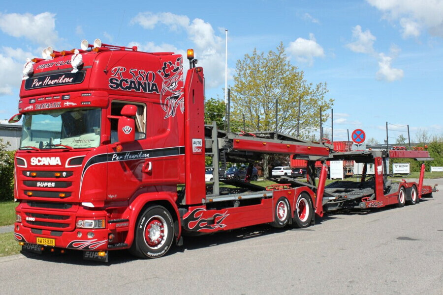 【予約】2026年発売予定 Scaniaスカニア STREAMLINE TOPLINE 6X2 MIDLIFT AXLE カートランスポーター 5 AXLE Per Henriksen / WSI 1/50 建設機械 模型