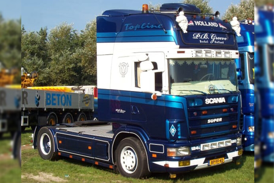 【取っておく】2026年発売予定を組む Scaniaスカニア 4 SERIES TOPLINE 4X2 Tractorトラクタ P.B. Greeve / WSI 1/50 作り上げる機械類 ひな形