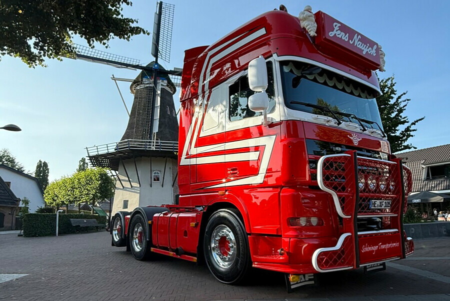 【取っておく】2026年発売予定を組む DAF XF 105 SUPER SPACE CAB 6X2 TAG AXLE Jens Naujok / WSI 1/50 組みたてる機械類 ひな型