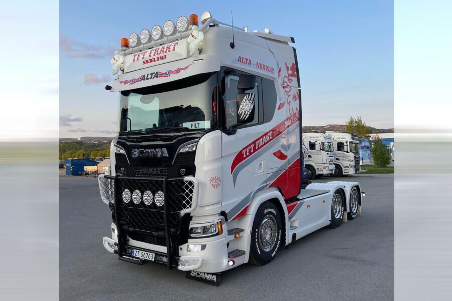 【予約】2026年発売予定 Scaniaスカニア S HIGHLINE CS20H 6X2 TAG AXLE TFT Frakt / WSI 1/50 建設機械 模型