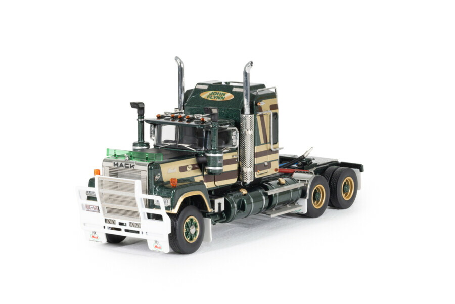 【予約】2026年発売予定 DRAKE MACK バイセンテニアル スーパーライナー JOHN FLYNN トラクタ / DRAKE 1/50 建設機械模型 工事車両