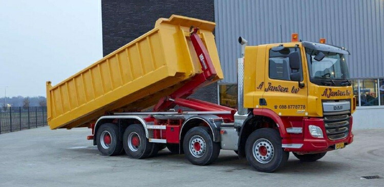 DAF XT капотный