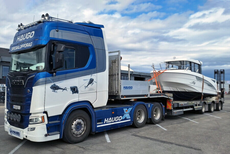 【予約】2026年発売予定 HAUGO SPESIALOPPDRAG SCANIA S HIGHLINE CS20H 6X4 セミローローダー ランプ付 3軸 トレーラー / WSI 1/50 建設機械模型 工事車両|ラストホビー