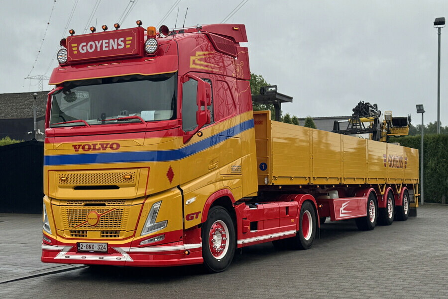 【予約】2026年発売予定 GOYENS VOLVO FH エアロ グローブトロッター 4X2 ブリックトレーラー 3軸 / WSI 1/50 建設機械模型 工事車両|ラストホビー