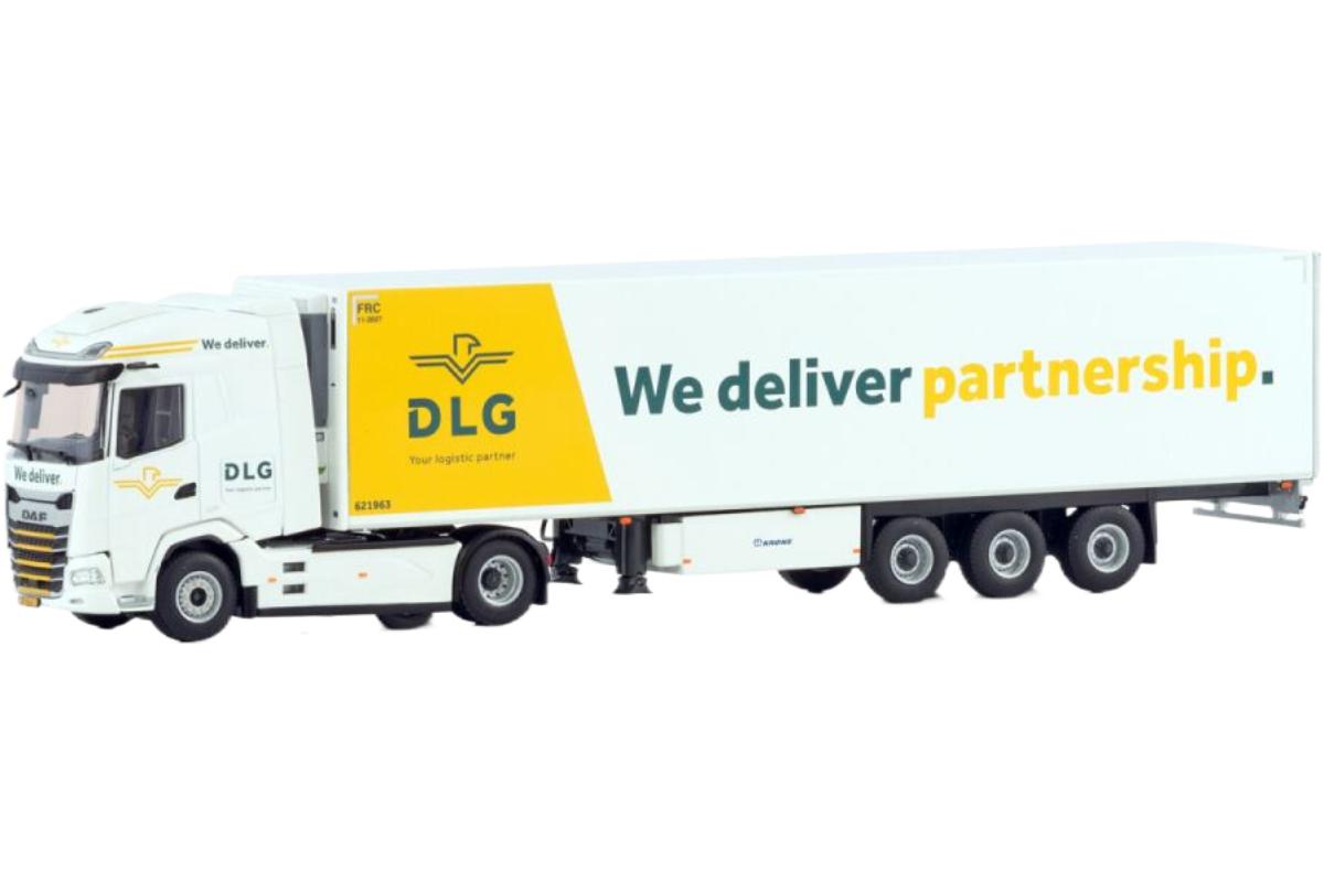 DLG Logistics DAF XG 4x2 冷蔵セミトレーラー / WSI 1/50 建設機械模型 工事車両 28,712円