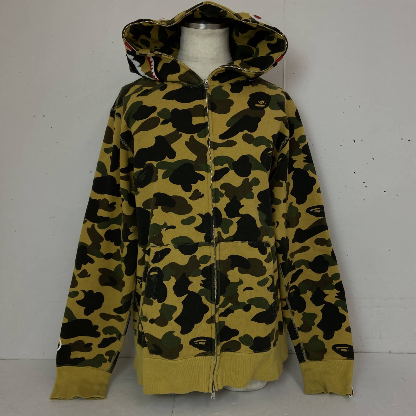 APEシャークパーカーカモフラージュ柄 長袖パーカー 楽天市場】A BATHING APE アベイシングエイプ 長袖 パーカー