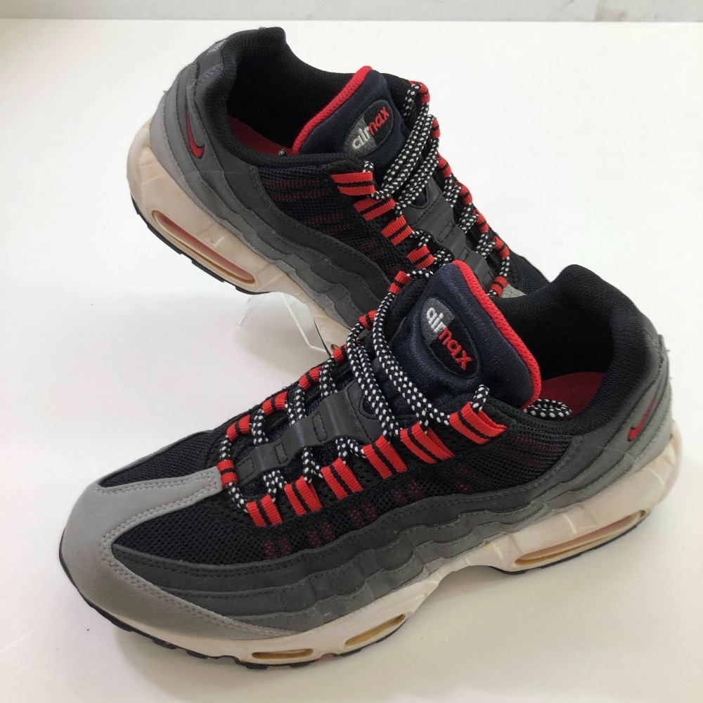 04w4427∞※【中古】 NIKE AIR MAX 95 ナイキ エア湖マックス95 609048-066 狼薄墨色/赤いこと 26.5糎  グラデーション スニーカー 【八王子店】