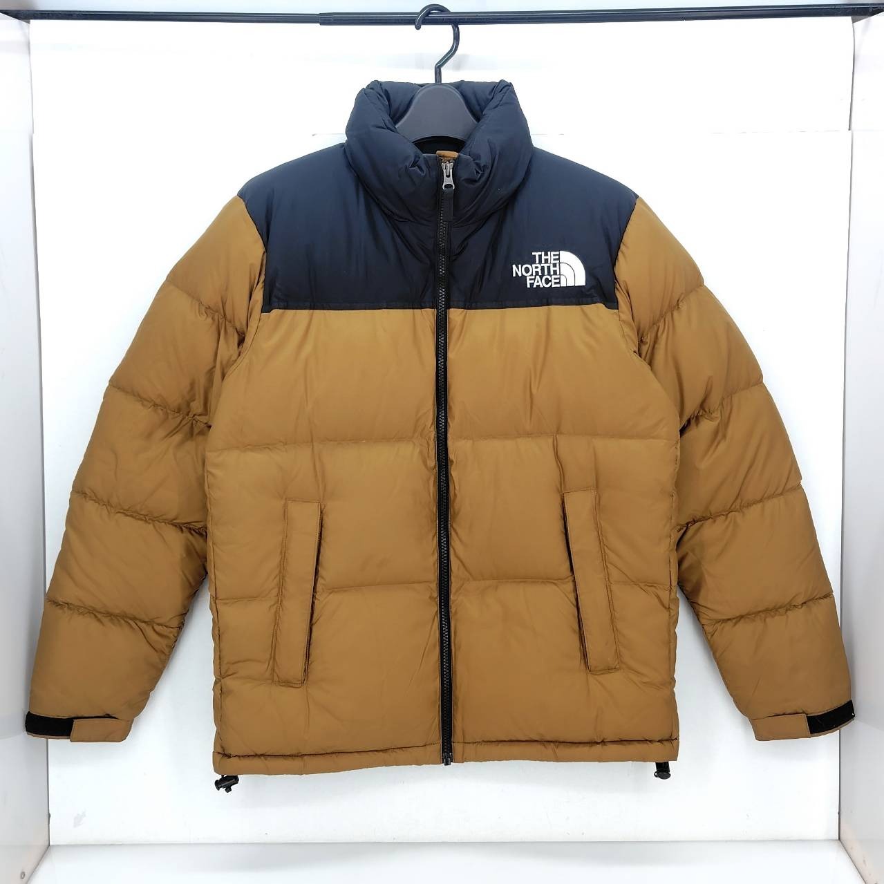 【中古】 ザ・ノースフェイス THE NORTH FACE  ヌプシジャケット NUPTSE JACKET  赤銅色  大いさM  越南製 メンズ  打ち倒す上衣  ナイロン  ND91841  05w18017  【館林店】 ウェア-ゴルフ-スポーツ・アウトドア