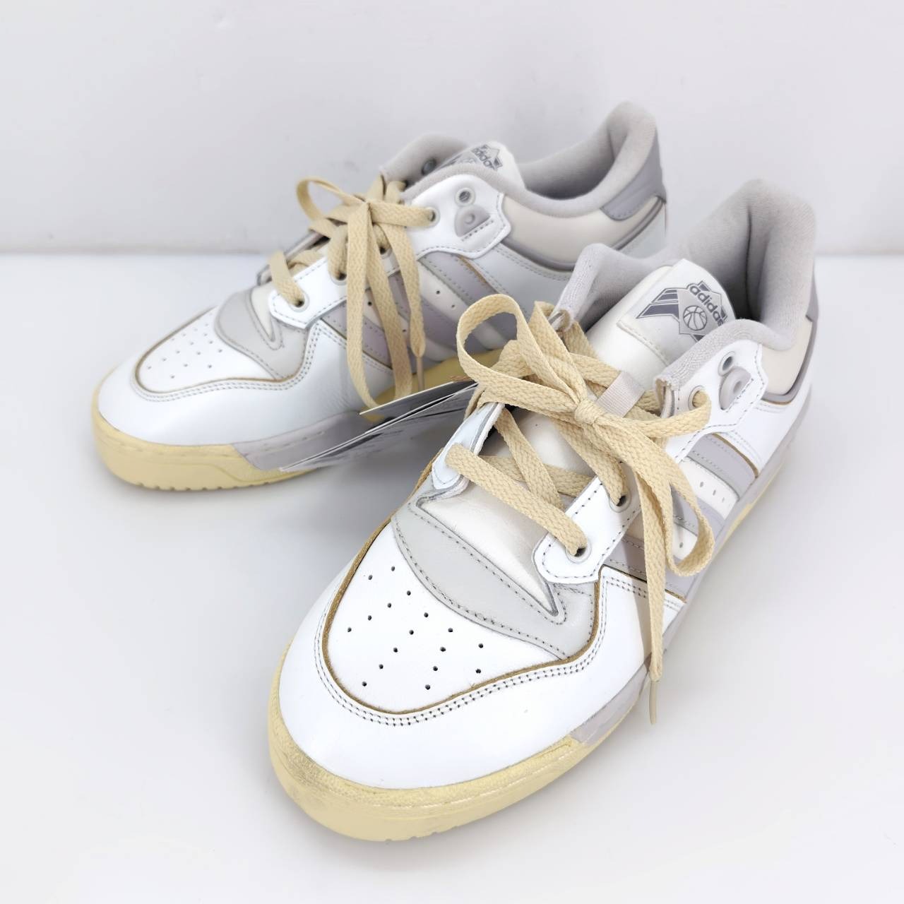 【中古】 アディダスオリジナルス adidas Originals ライバルリー ロー 86 RIVALRY LOW 86 コアホワイト/グレーワン 27.5cm US9.5 UK9 ベトナム製 メンズ スニーカー GZ2556 05w18562 【館林店】