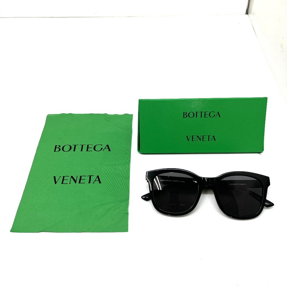 【中古】 ボッテガヴェネタ BOTTEGAVENETA ウェリントン UVカット ブラック&グレー サングラス　BV1080SK-001　定価41,800円　ケース付き　メンズ レディース サングラス 06w19481 【三郷店】