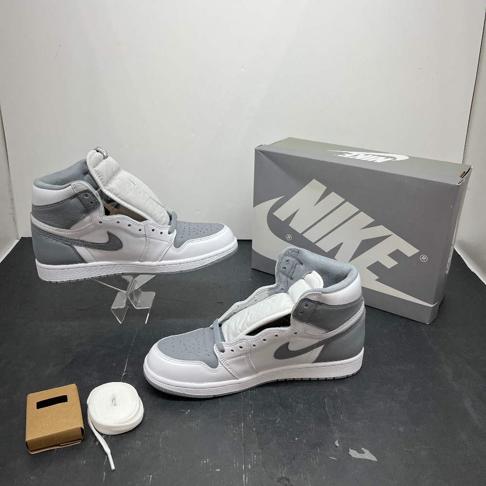 【中古】 Nike Air Jordan 1 Retro High OG \"\""Stealth\""\""  27.5糎 UK8.5 スニーカー  06w21077  【三郷店】"