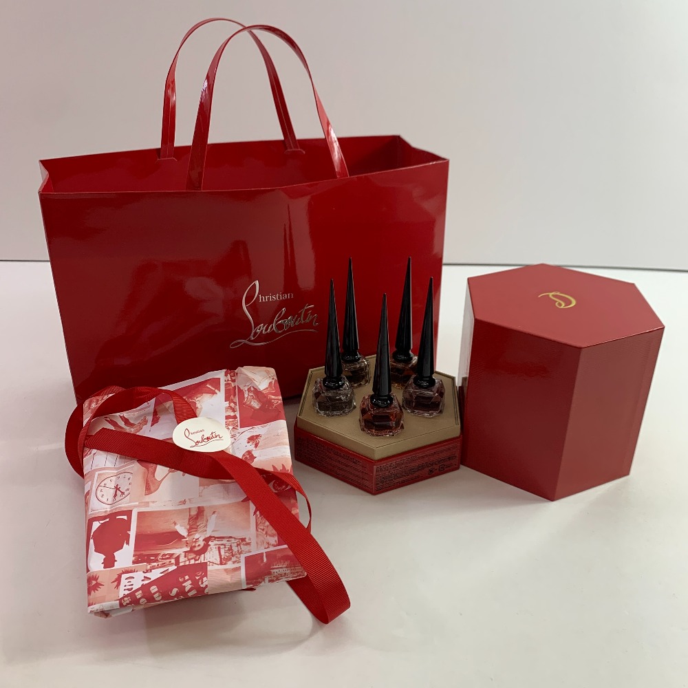 04w6590▽※【中古】クリスチャン ルブタン CHRISTIAN LOUBOUTIN フェティッシュ コレクション ミニチュアセット　 オードゥパルファン 5x9ml【八王子店】