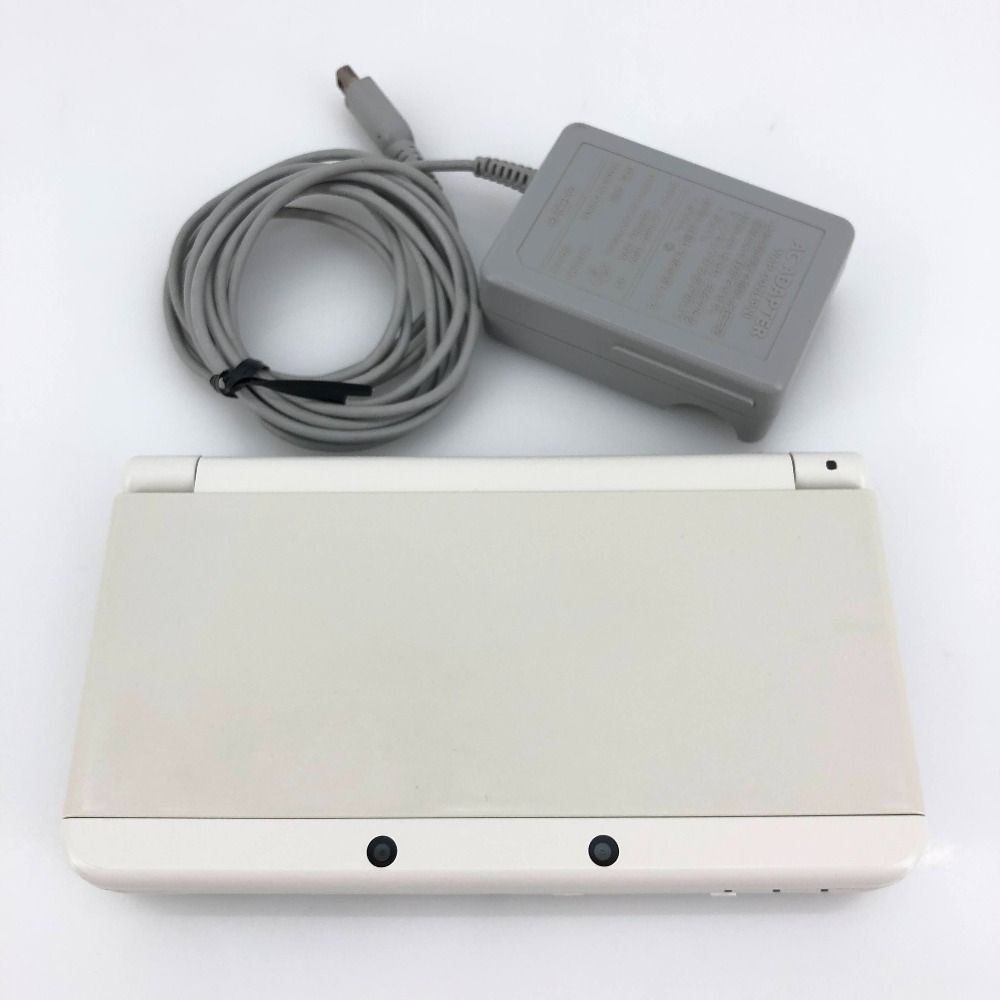 【中古】 【new 3DS】new Nintendo 3DS 本体のみ ホワイト + 充電器 ＊動作確認/初期化済み＊ 05w20442T 【館林店】