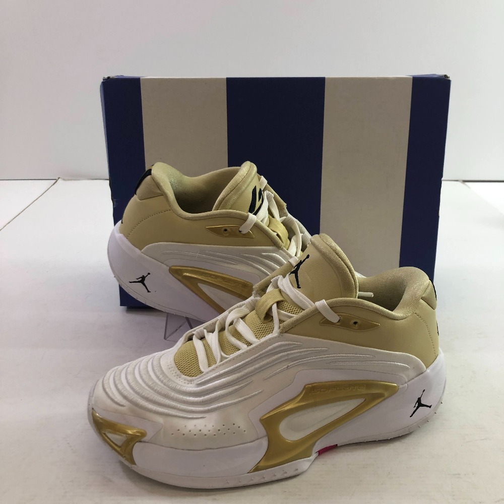 04w6527∞※【中古】 NIKE JORDAN LUKA 3 SE PF  ナイキ ジョーダン ルカ 3 SE PF エル マタドール FZ2467-100 ホワイト/ブラック-チームゴールド 26.5cm スニーカー 【八王子店】