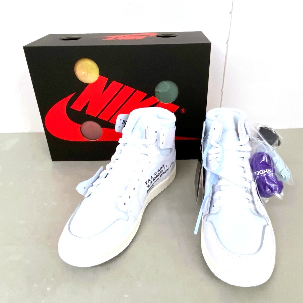 【中古】 Virgil Abloh Archive (V.A.A.) × Nike Air Jordan 1 Retro High OG Alaska ヴァージルアブローアーカイブ (V.A.A.) × ナイキ エアジョーダン1 レトロ ご機嫌 OG アラスカ州  27.5糎 メンズ  スニーカー  AA3834-100 下げ札付き添い人 箱付き添い人 美品 03w25767  【入間店】 靴-スニーカー-メンズ靴