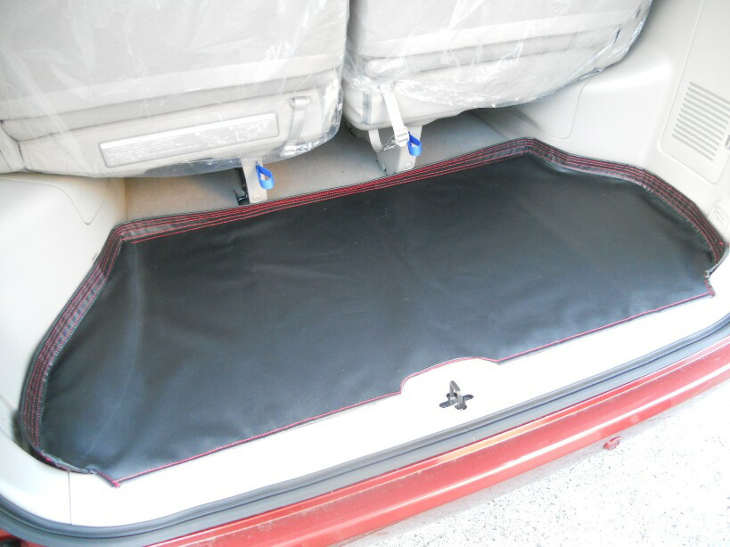 ラゲッジマットセレナ H22/11〜H28/8 型式:C26 セレナ C26 ラゲッジマット ＋ ステップマット (FC26、NC26、FMC26)