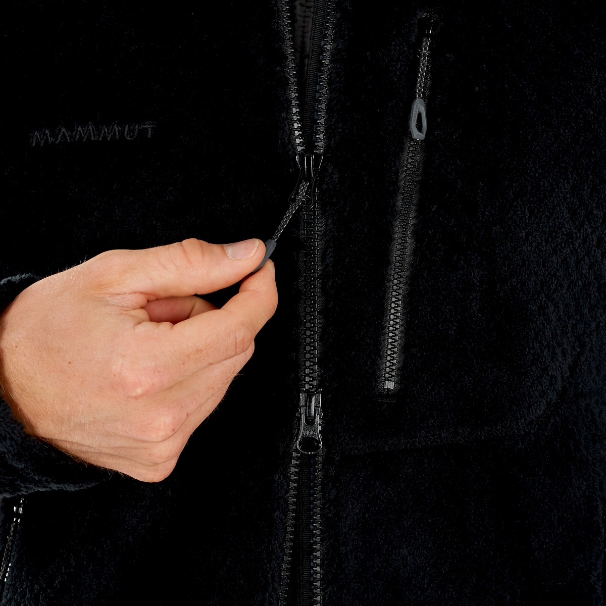 楽天市場 Mammut マムート フリース Goblin Advanced Ml Jacket Men 1014 ゴブリン アドバンスド Ml ジャケット メンズ 人気 フリース アウトドア ブラック ネイビー ホワイト 保温 トレッキング トランスレーション 楽天市場店