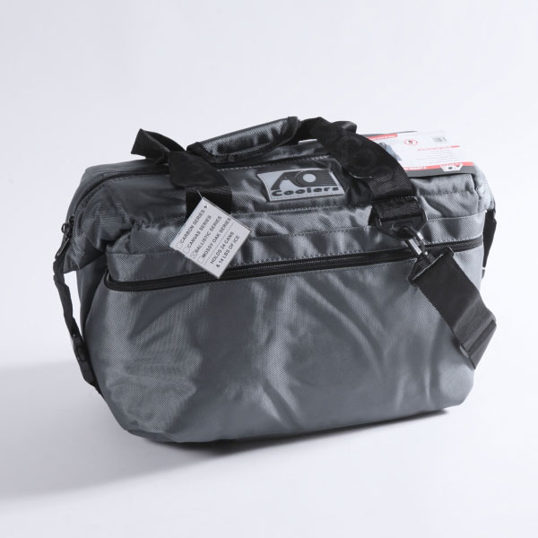 AOクーラー24 AO Coolers Ballistic 24 Pack Silver / AOクーラーズ バリスティック24パック シルバー