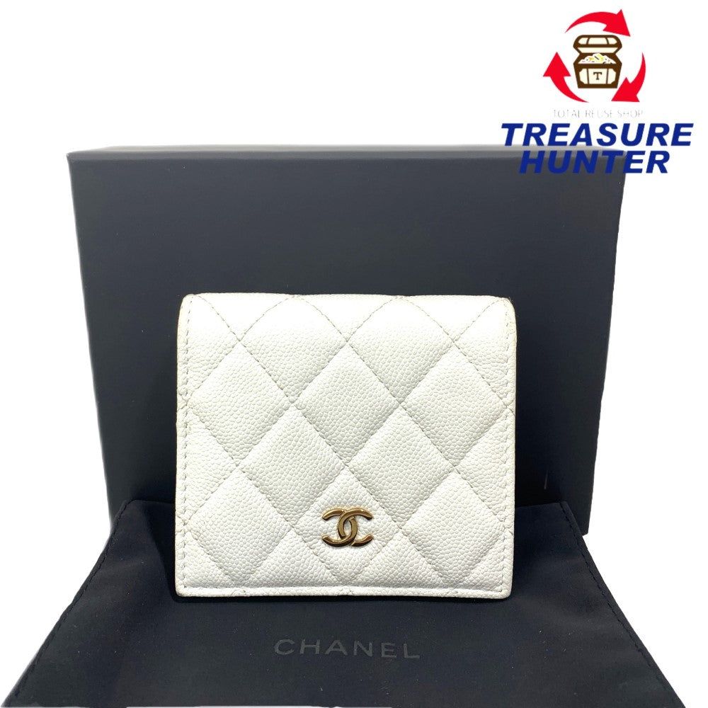 CHANEL シャネル　キャビアスキン　ホワイト　二つ折り財布　マトラッセ 楽天市場】シャネル 二つ折り財布(小銭入れあり) マトラッセ