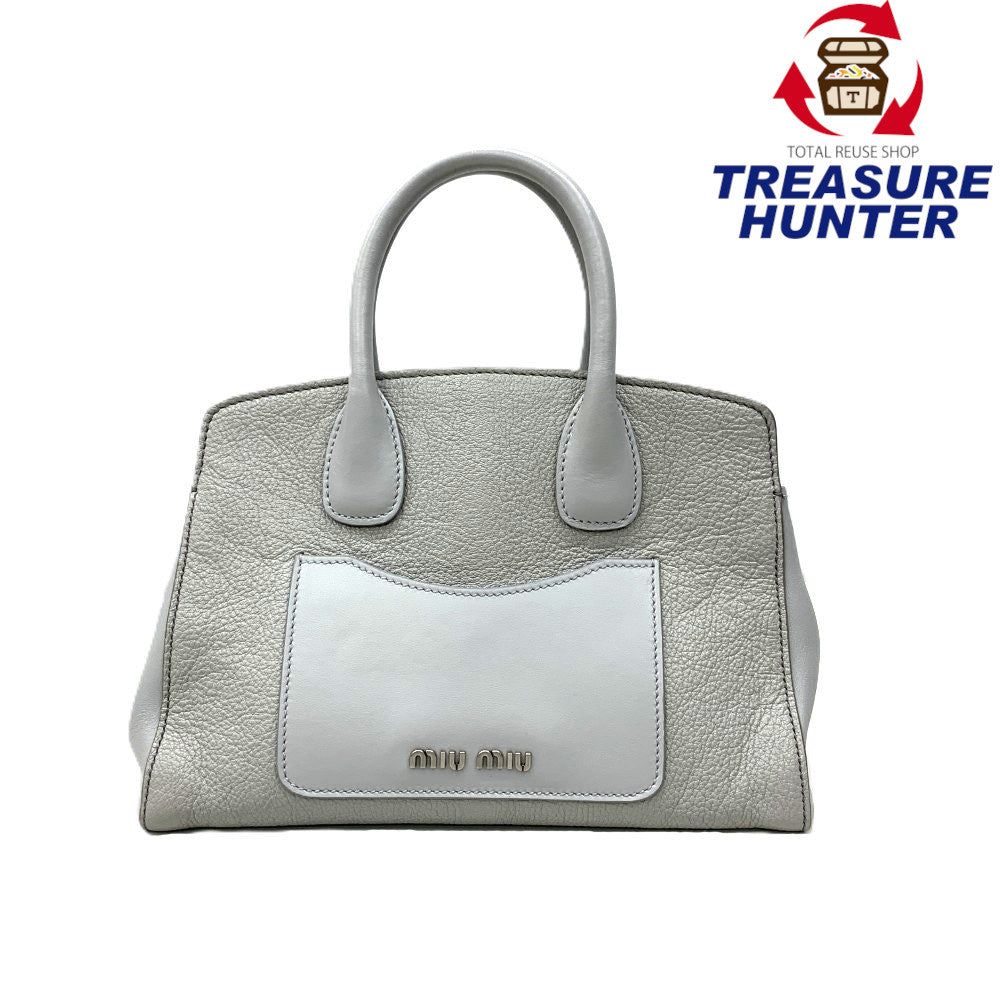 MIU MIU(ミュウミュウ)　マドラス　2Way ハンドバッグ　5BA130　レザー　グレー 【102036849003】｜Treasure　Hunter店