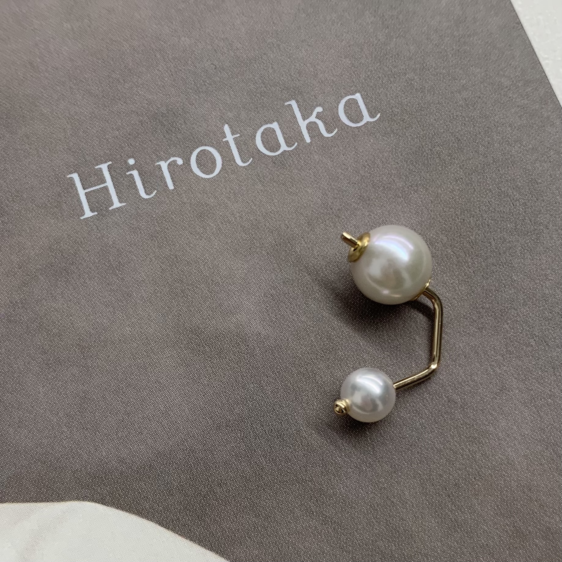 安いそれに目立つ ヒロタカ Hirotaka Pe54kpe 01 Bumble Bee Pearl Earring With Pearl Backing ピアス ブランド アクセサリー 予約販売品 Blog Jotajota Net Br