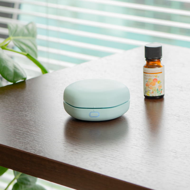 生活の木 公式 ポータブルアロマディフューザー ハニカム ホワイト 寝室 新生活 誕生日 プレゼント ディフューザー エッセンシャルオイル 芳香器 保証書付き 車 アロマ 香り 充電式 オフィス 正規品 水なし コードレス 22春夏新色 57 割引 Saferoad Com Sa