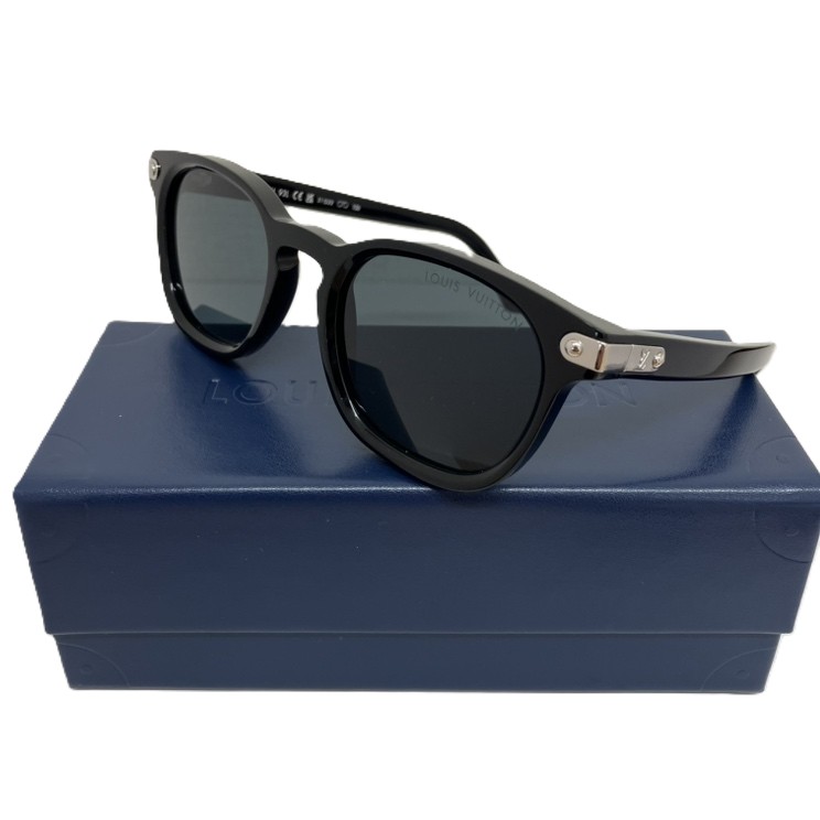 Louis Vuitton　ルイヴィトン　サングラス　Z1963U　ブラック