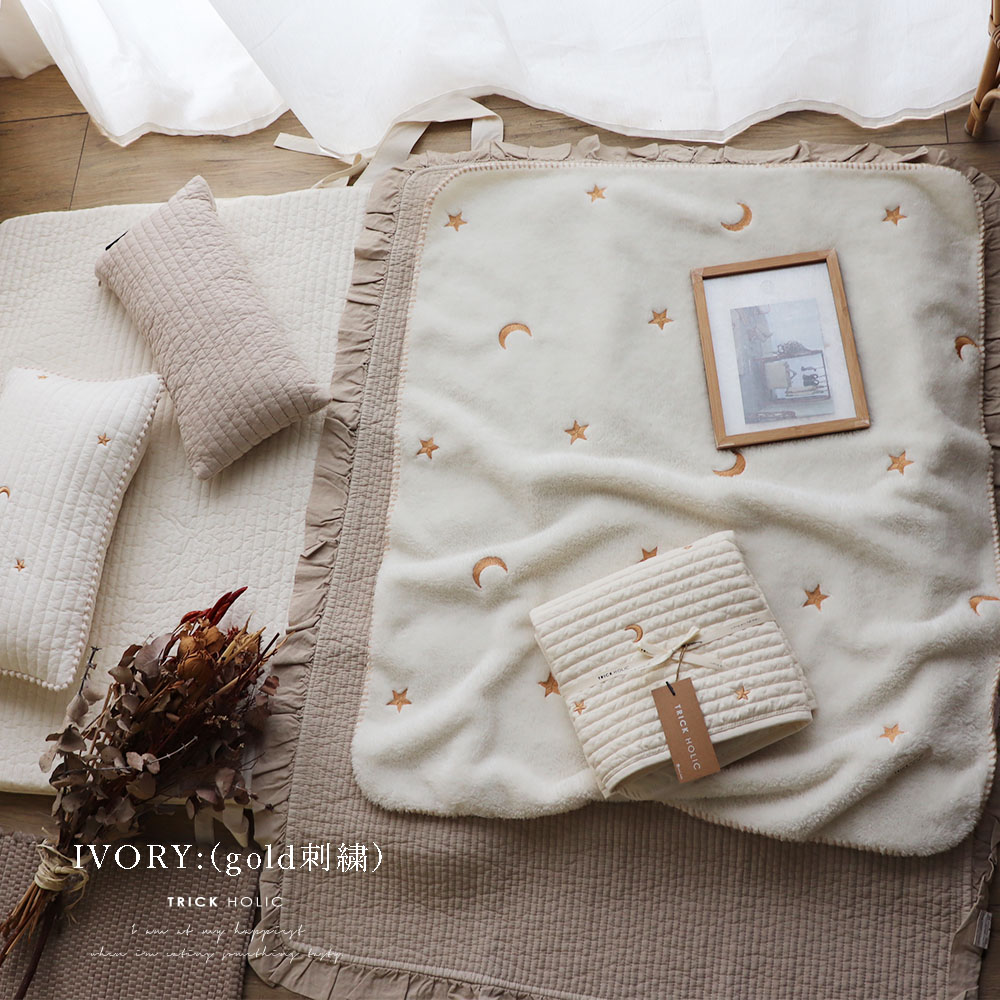 ふわふわファーブランケットSサイズ（星月、くま、レモンの刺繍）約70