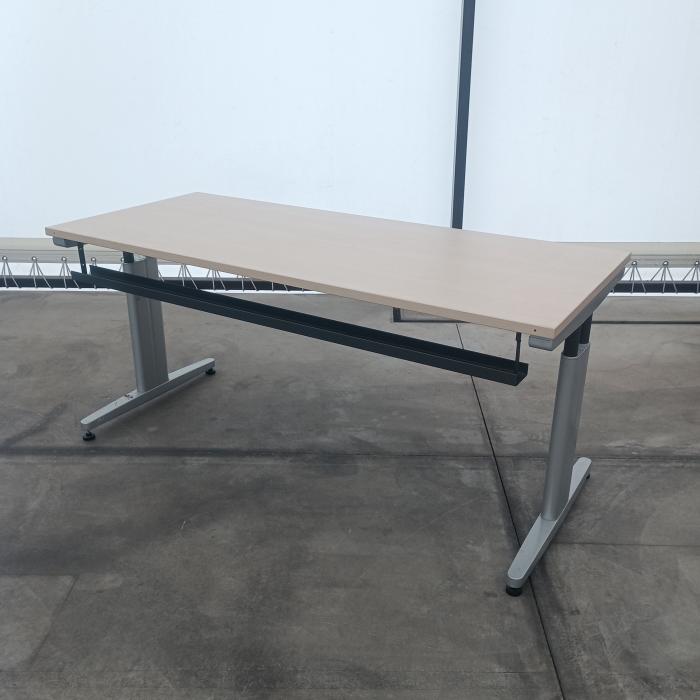 コクヨ 平机 事務机(W1600) ベージュ 中古SDT-A1675P1M 洗い濯ぎ済み