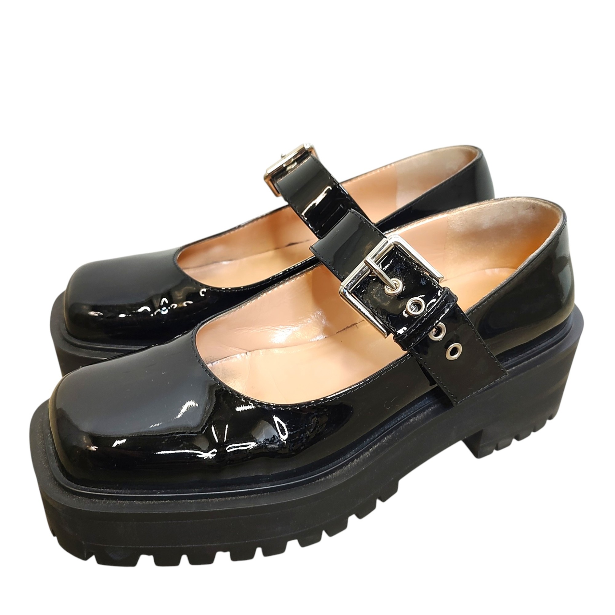 【中古】Gianvito Rossi ジャンヴィト ・ロッシ Patent leather Mary Janes 専売特許なめし革 メリージェーンズ シューズ 36.5 黒いこと レディース
