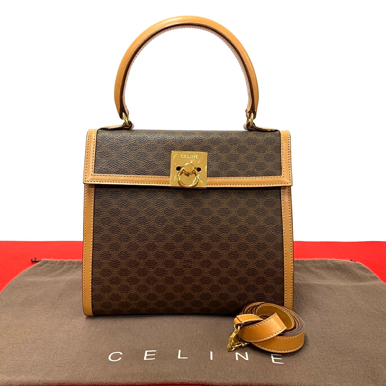 【尖んがり2倍】未当て嵌める庫入れ品 CELINE セリーヌ マカダム ブラゾン トリオンフ 柄 ロゴタイプ 輪っか金具 なめし革 2way ハンドバック ショルダーバッグ 茶 35397【貨物輸送無料】【中古】