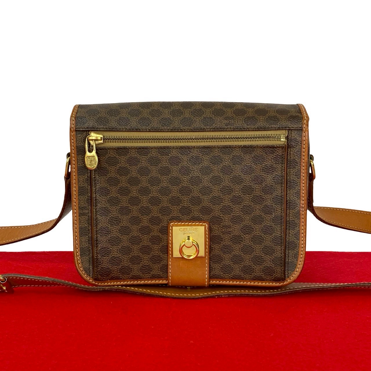 【尖んがり2倍】極 美品 CELINE セリーヌ マカダム ブラゾン トリオンフ 柄 ロゴタイプ 輪っか 金具 なめし革 ショルダーバッグ ポシェット 赤銅色 79122【貨物輸送無料】【中古】