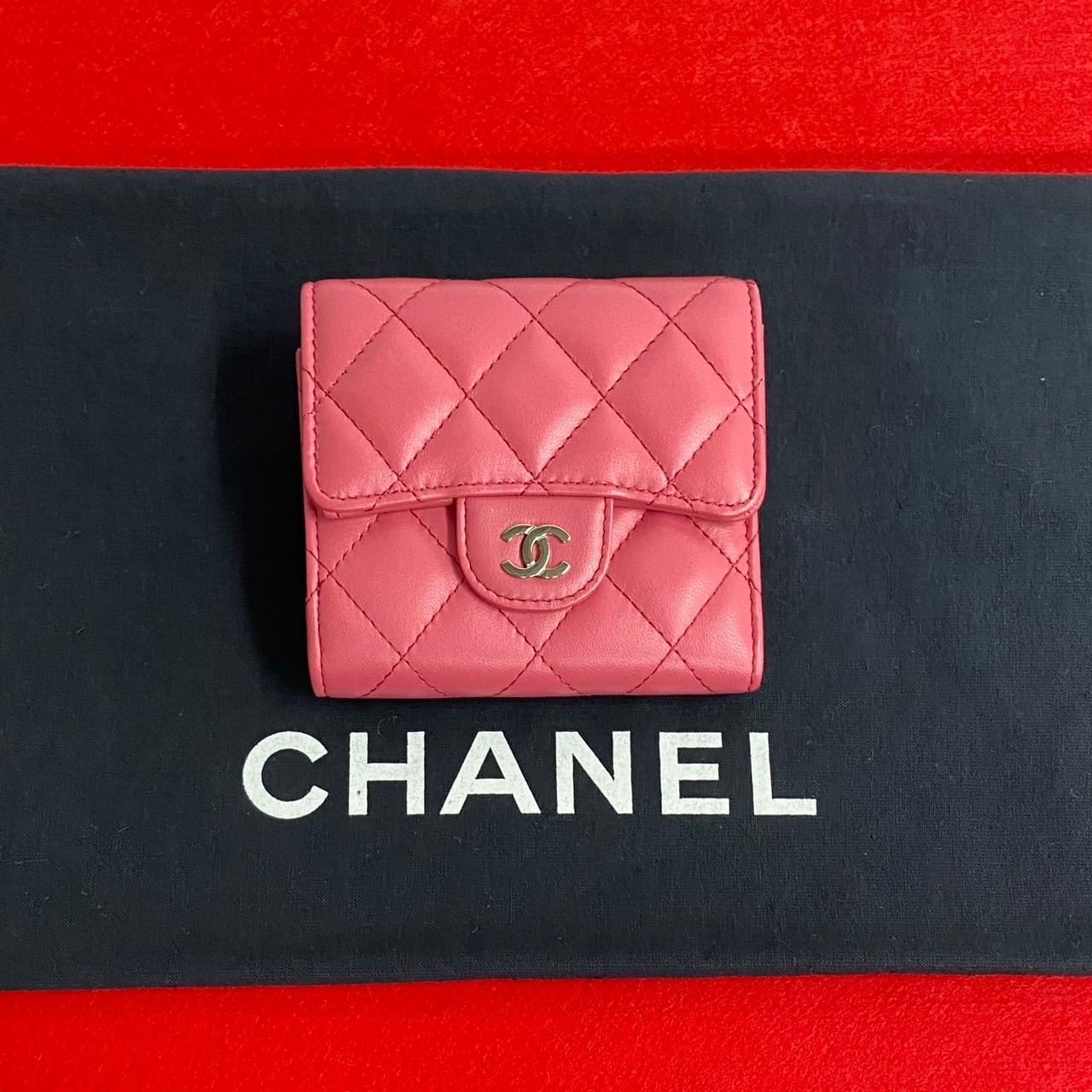 明日着 限定色♪ 折財布 スモールウォレット CHANEL タイムレス 明日着 限定色 キャビアxマトラッセ タイムレス 折財布 CHANEL