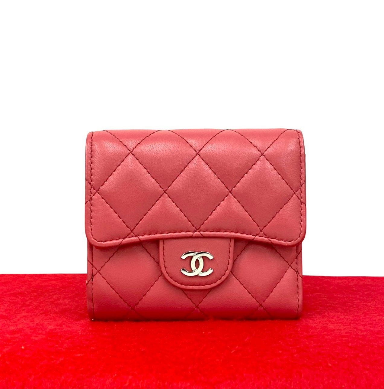 【極美品】CHANELクラシックスモールフラップウォレット二つ折財布ピンク CHANEL（シャネル） 22AW クラシック スモールフラップウォレット