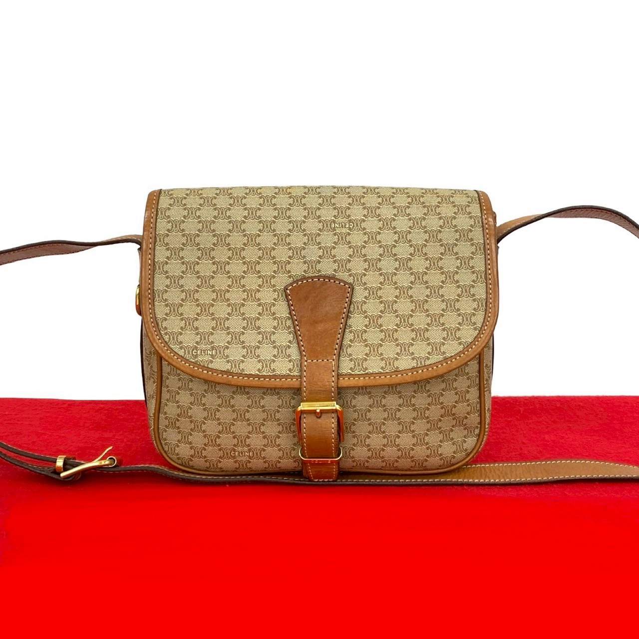 【尖んがり2倍】極 美品 滅多に無い品 CELINE セリーヌ ヴィンテージ マカダム ブラゾン トリオンフ 柄 なめし革 ショルダーバッグ ポシェット 赤銅色  03001【貨物輸送無料】【中古】
