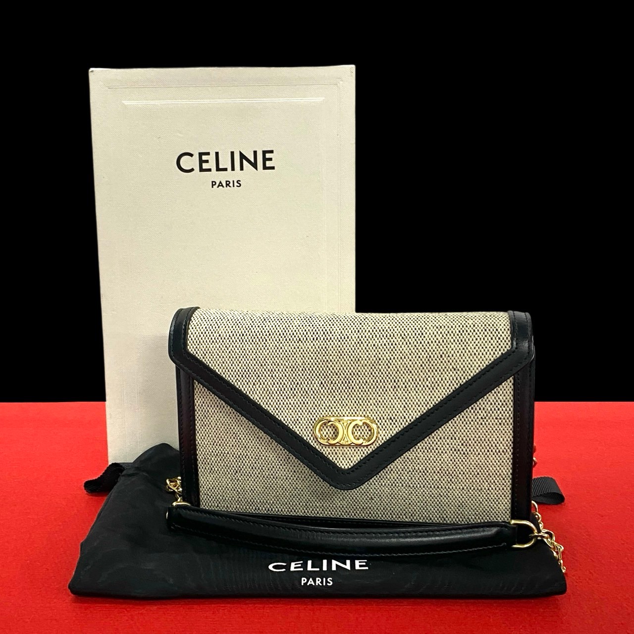 【尖んがり2倍】極 美品 箱 袋付き添い人 CELINE セリーヌ トリオンフ チェーン店 肩先 帆布 なめし革 本革 ミニ ポシェット 黒いこと 象牙色 37007【貨物輸送無料】【中古】