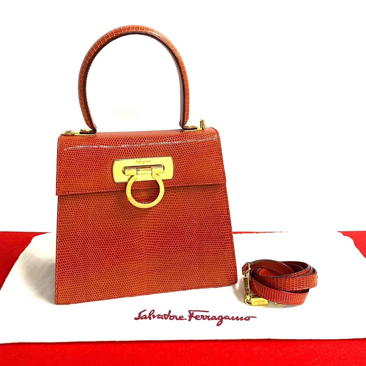 【尖んがり2倍】極 美品 Salvatore Ferragamo サルヴァトーレフェラガモ ガンチーニ 金具 蜥蜴 なめし革 本革 2way ハンドバック ショルダーバッグ i53-2【貨物輸送無料】【中古】