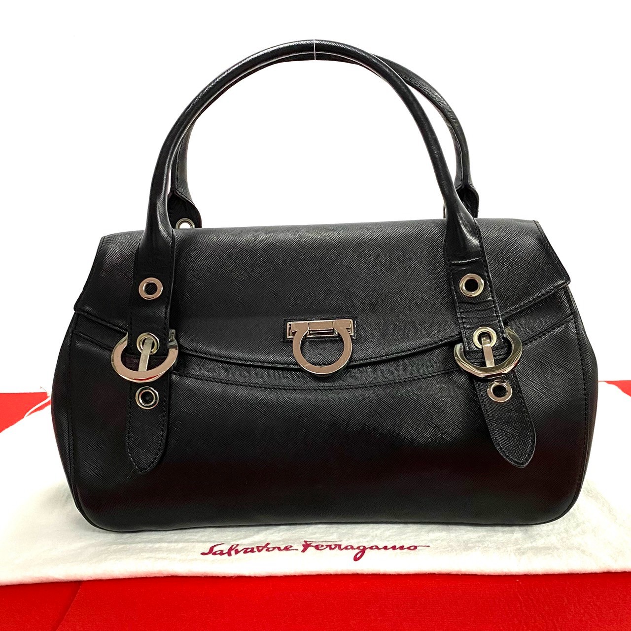 美品 サルヴァトーレフェラガモ バケハ ヴァラリボン ブラック 黒 ガンチーニ 楽天市場】SALVATORE FERRAGAMO フェラガモ バケットハット 56