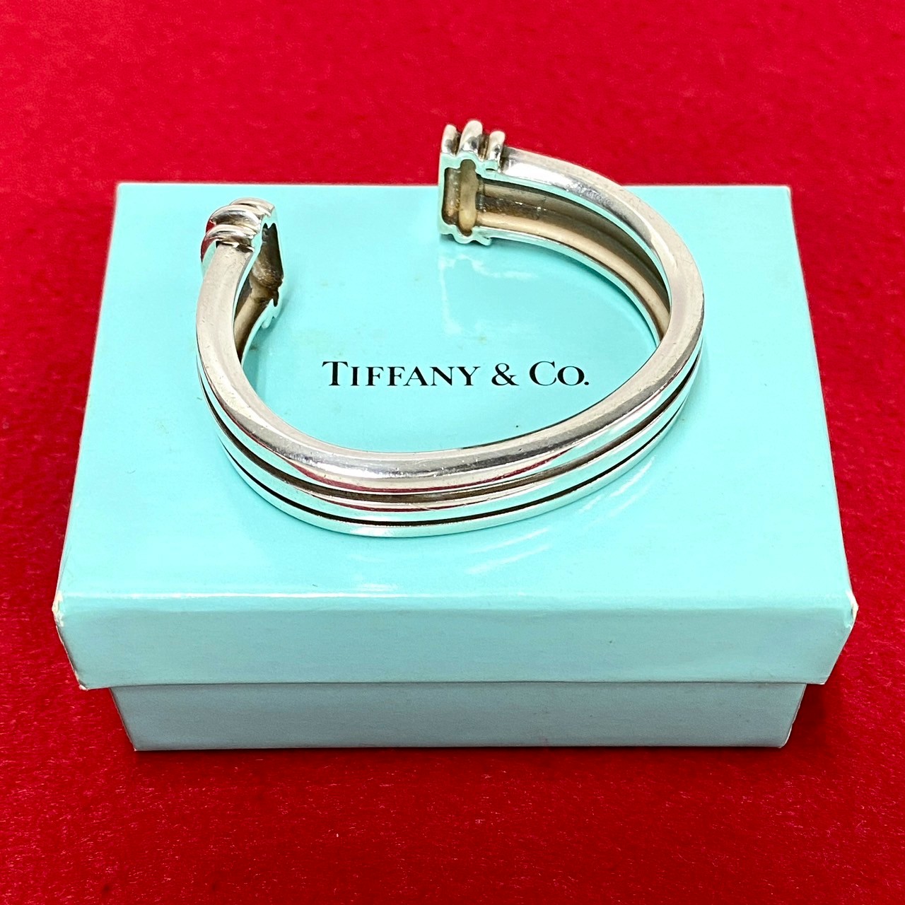 極 美品 グッチ カットアウト ワイドカフ バングル シルバー925 GUCCI 極 美品 希少品 グッチ カットアウト ワイドカフ シルバー