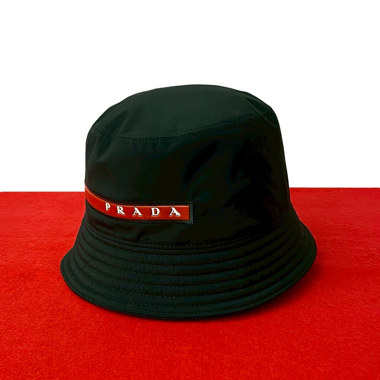 【尖んがり2倍】極 美品 PRADA プラダ PRADA SPORTS プラダ ロゴタイプ 綿織物 井戸釣瓶かぶり笠 かぶり笠 小物 佩び物 L メンズ 黒いこと 黒 84155【貨物輸送無料】【中古】
