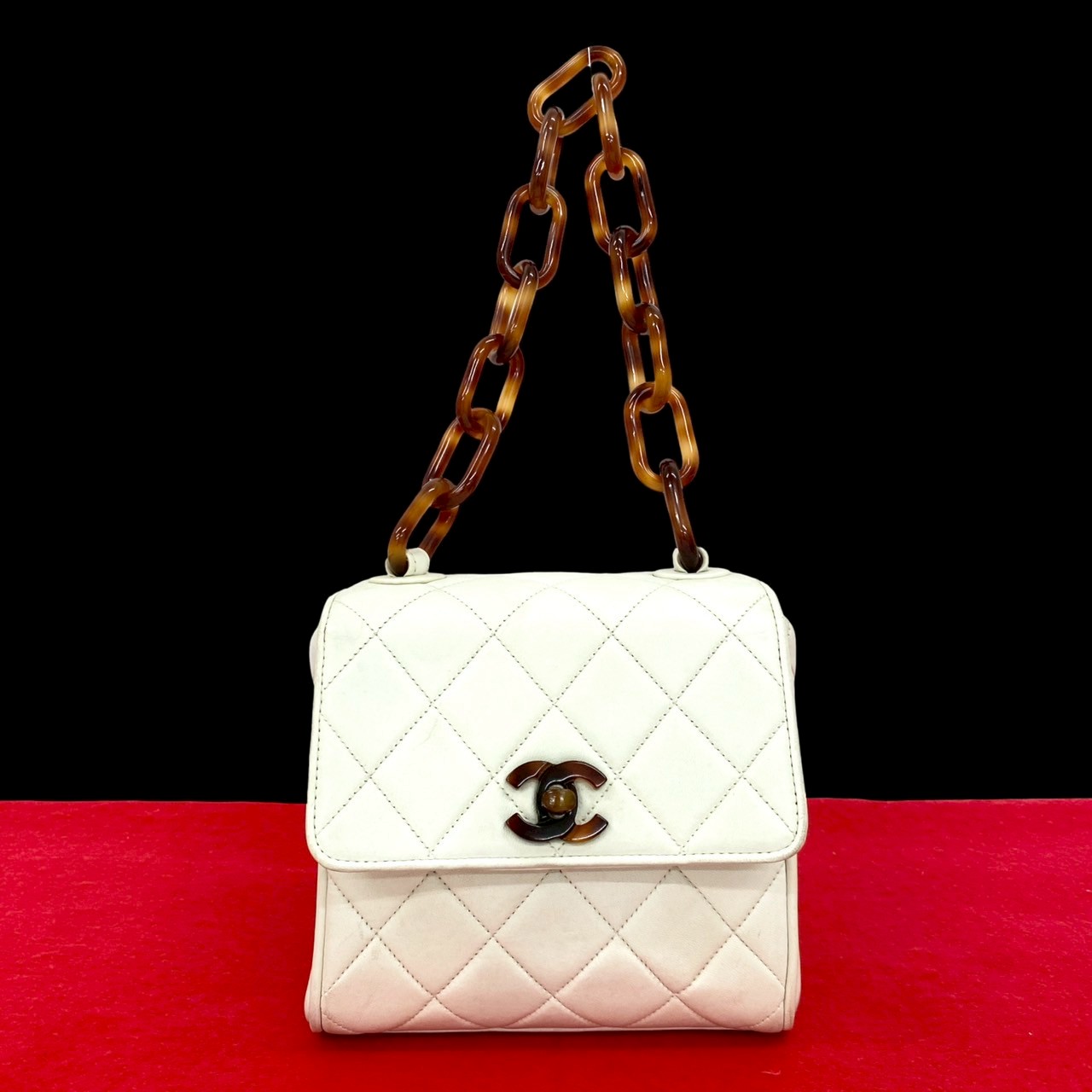 【尖んがり2倍】極 美品 判子有 2番台 CHANEL シャネル マトラッセ ココマーク 子ヒツジ素はだ チェーン店 ミニ ハンドバック 白いこと 赤銅色 21409【貨物輸送無料】【中古】